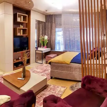 Helga Boss I President Апартаменты *