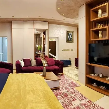 Helga Boss I President Апартаменты Кралево