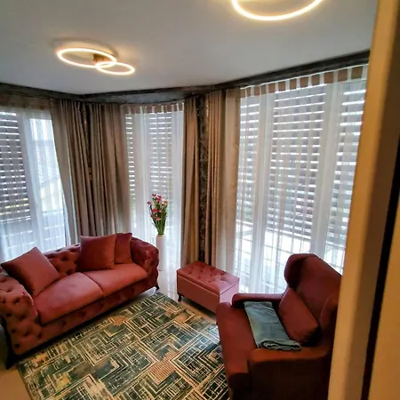 Helga Boss I President Апартаменты Кралево